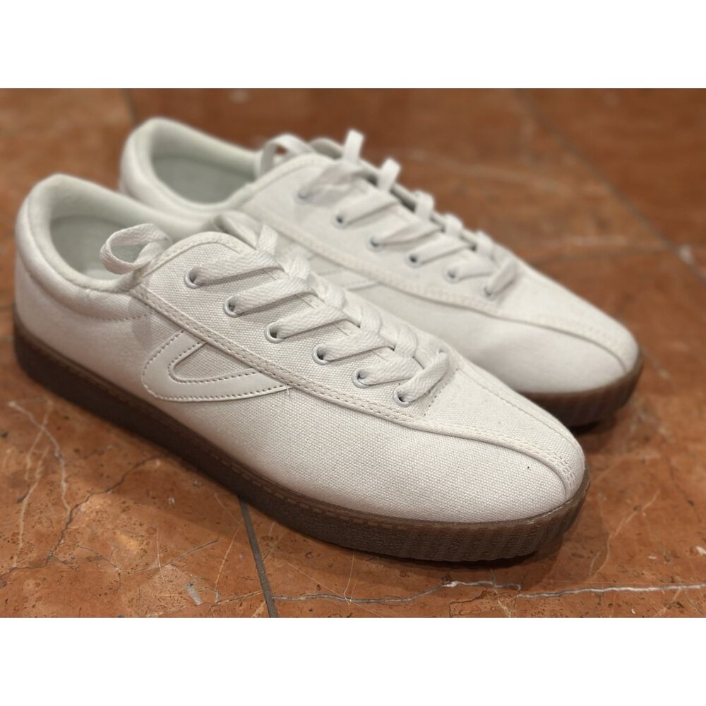 TRETORN WHITE CANVAS NYLITE SNEAKERS GUM SOLE 9.5 M NEW NWOB - Picture 2 of 8